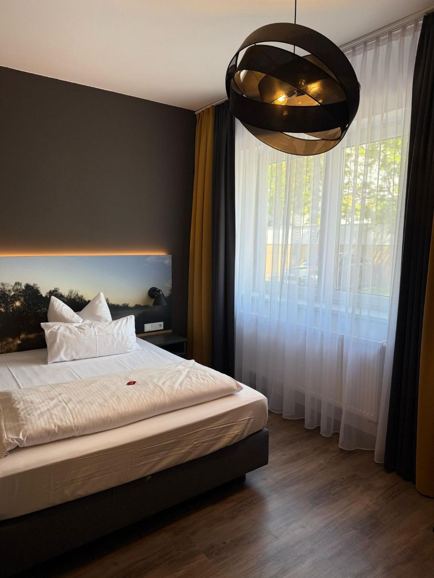 Hotel Kitz Ehemals Schlemmerhuette Langweid Luaran gambar